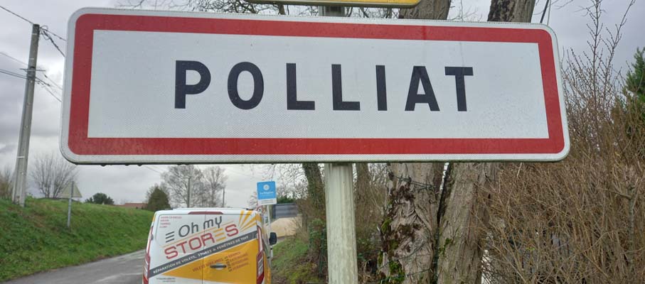 Panneaux ville Polliat